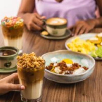 Lattes fríos con canguil y cereal